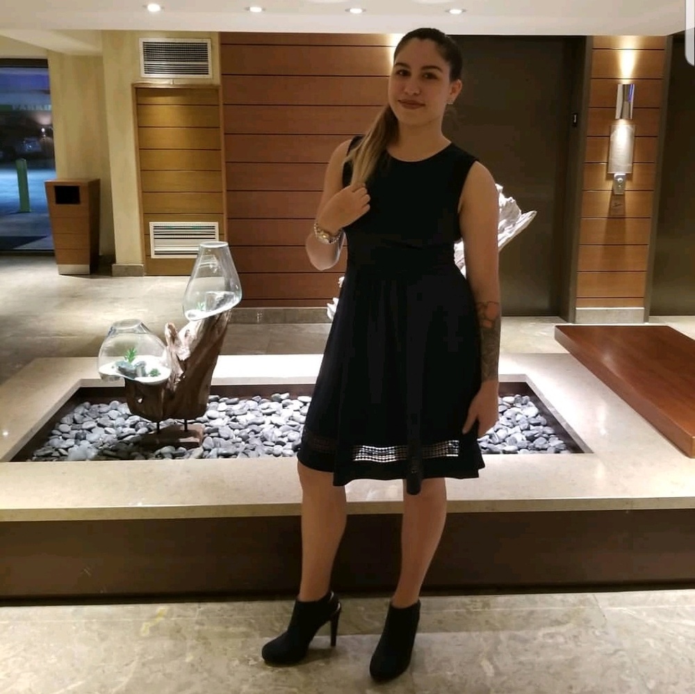 Meet your Posher, Alonika